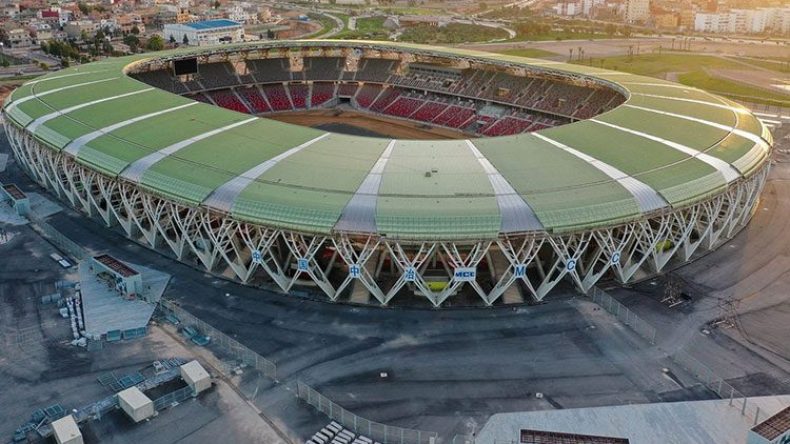 الساورة تختار ملعب وهران لاستقبال منافسيها في كأس “الكاف”