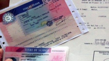 Titres de séjour en France: les Algériens en tête