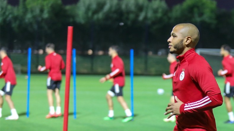 عودة براهيمي إلى القائمة الأساسية لـ “الخضر”