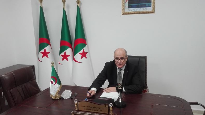 الجزائر تطلق مشروعا طاقويا ضخما