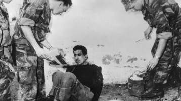 دروسٌ حول انتهاكات الاحتلال الفرنسي للقانون الإنساني