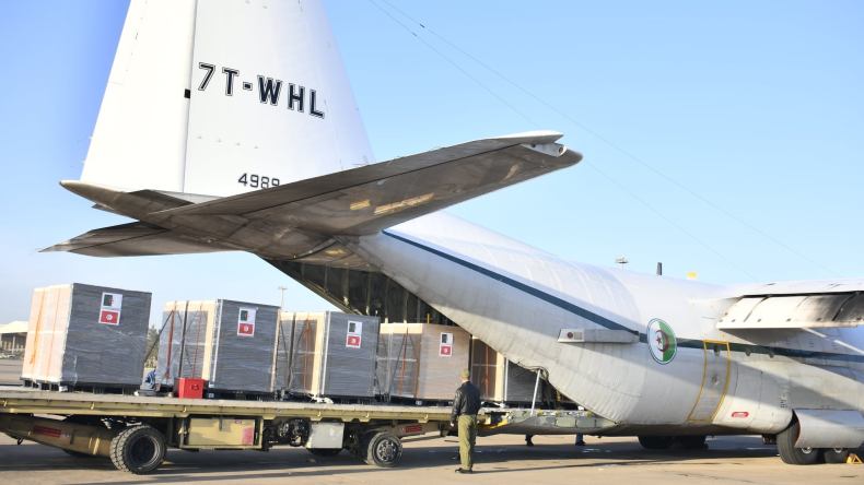 الجزائر تمنح تونس مليون جرعة من اللقاح المضاد لكورونا