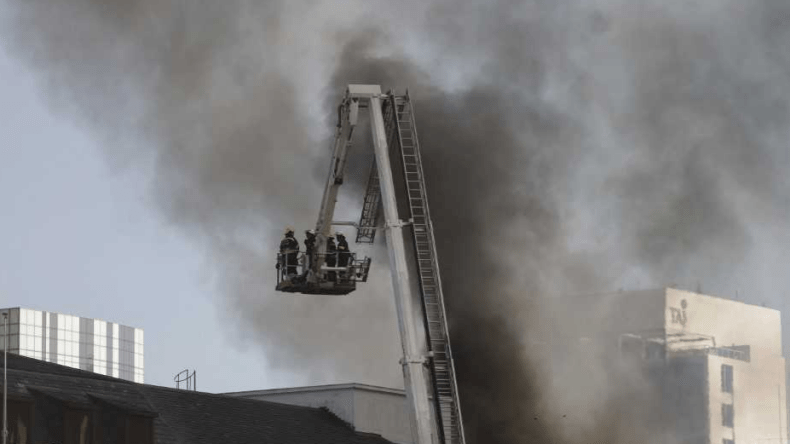 جنوب إفريقيا.. اندلاع حريق بمقر البرلمان