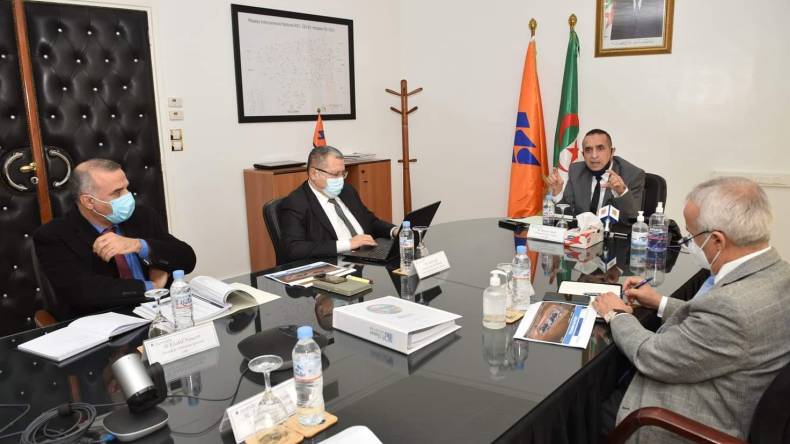 إنجاز محطات توليد الطاقة الكهربائية.. هذا ما أمر به المدير الجديد لسونلغاز