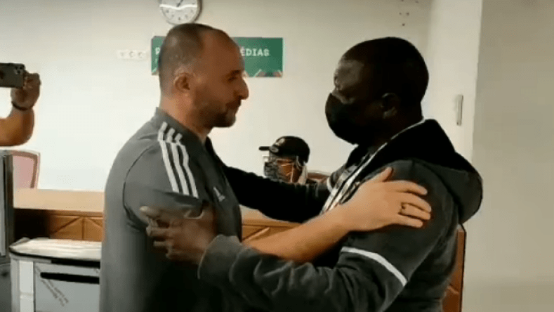 بالفيديو.. بلماضي يصّر على لقاء مدرب مالي في دوالا