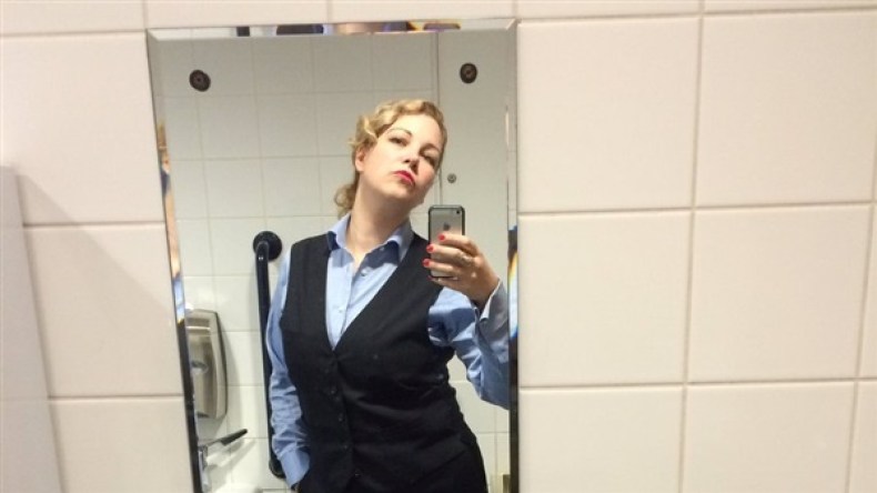 لماذا تميل المراهقة إلى الملابس الذكورية؟!