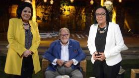 شاهد.. يحيى الفخراني يكشف سرّ استمرار زواجه 40 عاما