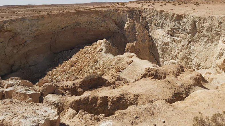 الحفرة العملاقة.. خطر ينتظر الحل منذ 2019