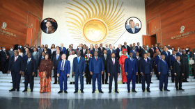 بوريطة جنبا إلى جنب مع الرئيس الصحراوي في قمة الإتحاد الأفريقي