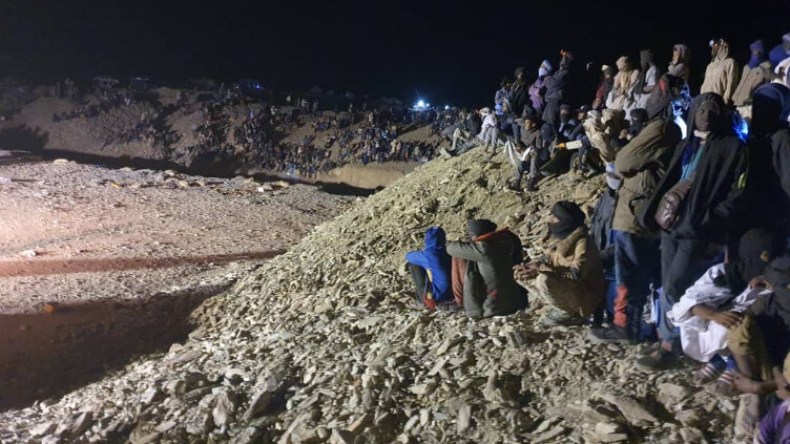 صورة حول انهيار آبار تنقيب بموريتانيا  تحدث جدلا