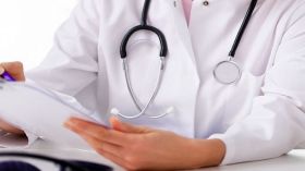 نجحوا في مسابقة فرنسية.. 1200 طبيب سيغادرون الجزائر