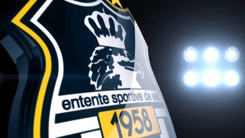 إدارة الوفاق تعاقب جحنيط و بن بلعيد وتنذر اللاعبين المتسببين في المشاكل