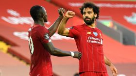 هكذا علَّق ليفربول على النهائي الإفريقي بين نجميه صلاح وماني