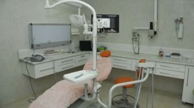 كهل يحول مسكنه بباتنة إلى عيادة سرية لطب الأسنان