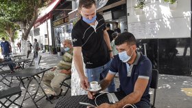 ممثلو الجالية بفرنسا يستعجلون الاستثمار في الجزائر