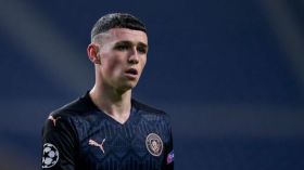 بِالفيديو: رهط من “الصّعاليك” يتعاركون مع زميل محرز ووالدته