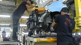 عمال مصنع “كيا” يستنجدون بوسيط الجمهورية