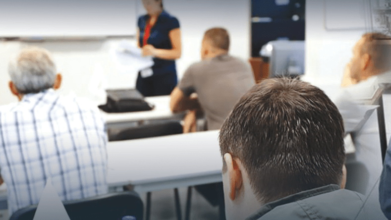 أطباء وجامعيون في “التكوين المهني”