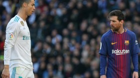 رونالدو يفك عقدة التهديف وميسي يضيّع ركلة جزاء في نفس التوقيت