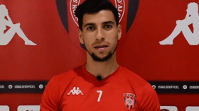 بلقاسمي يلتحق بالنادي الأهلي المصري 