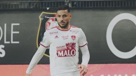 قميص بلايلي بـ 10 ملايين!