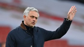 مورينيو: في إيطاليا يوجد صحافيون مُتسرّبون من المدرسة!