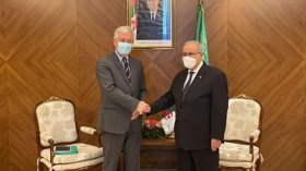 لعمامرة يستقبل المبعوث الخاص للرئاسة الفرنسية بمجلس الاتحاد الأوروبي