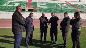 المناجير العام زفزاف يعاين ملعب تشاكر