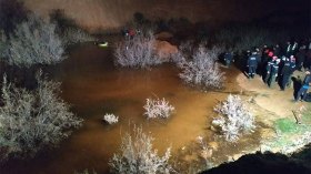 طفل يحاول إنقاذ قريبه فيغرقان معا بمعسكر