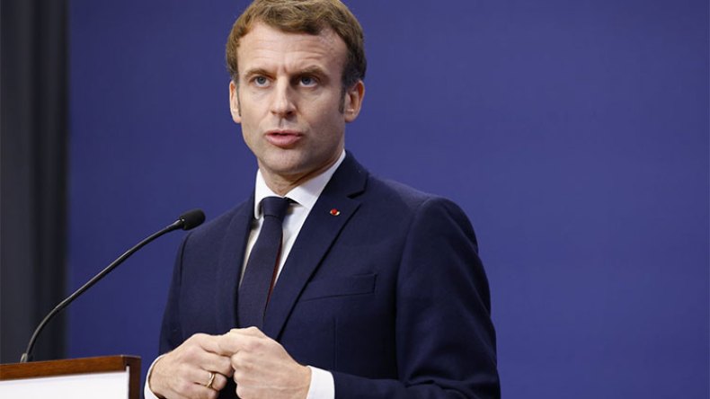 ماكرون يبحث عن امرأة لـ”وظيفة سياسية من الجحيم”