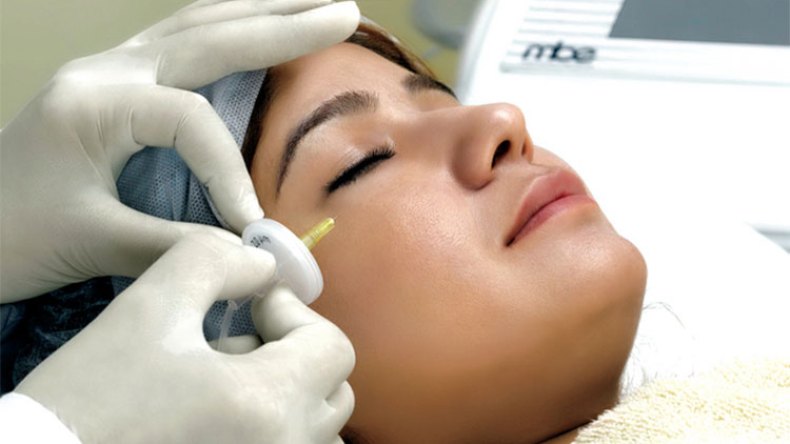 التجميل “الرخيص”.. خطر يهدّد الباحثات عن الموضة