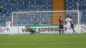 بِالفيديو: الحارس زغبة شبح أسود للأرجنتيني بانيغا