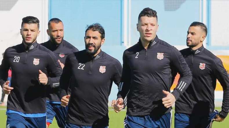 شباب بلوزداد بطل الشتاء