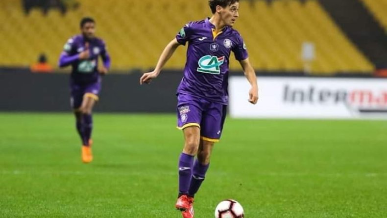 شبيبة القبائل تدعم صفوفها بفرانكو جزائري