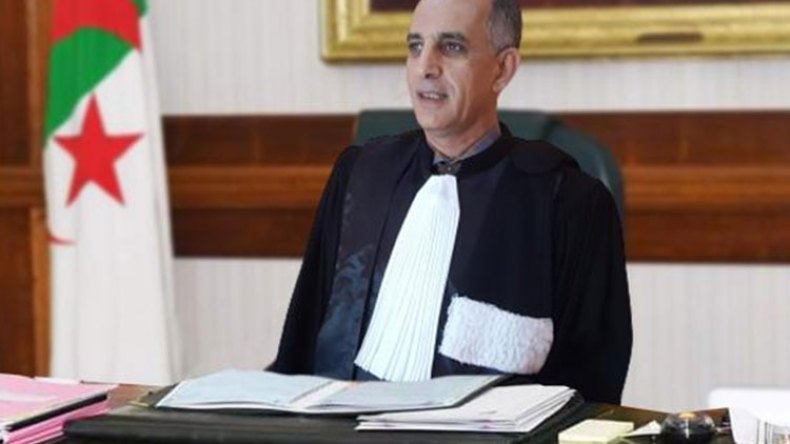 رئيس لجنة الشؤون القانونية بالبرلمان يلتقي ممثلي نقابة القضاة