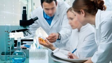 متى نهتمُّ بالعقول؟