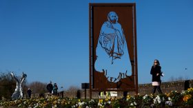 تخريب تمثال الأمير عبد القادر بفرنسا.. وزير المجاهدين يعلق