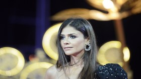 “أنا لست بقرة”.. فنانة شهيرة تثير الغضب بتصريحات عن الرضاعة الطبيعية