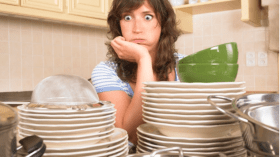 دراسة أمريكية تكشف علاقة الأعمال المنزلية بصحة القلب لدى النساء!