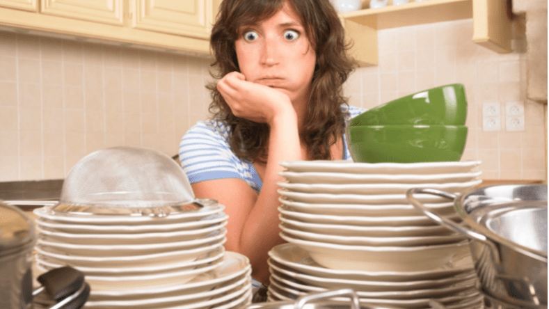 دراسة أمريكية تكشف علاقة الأعمال المنزلية بصحة القلب لدى النساء!