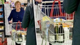 المستشارة الألمانية السابقة ميركل تتعرض للسرقة داخل متجر ألماني