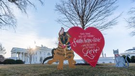 هكذا احتفل الرئيس الأمريكي جو بايدن بعيد الحب!