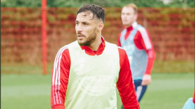 بلايلي يصر على الرد على منتقديه بعد تجربته “الفاشلة” في أونجي