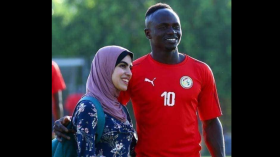 هذه حقيقة زوجة ساديو ماني المحجبة!