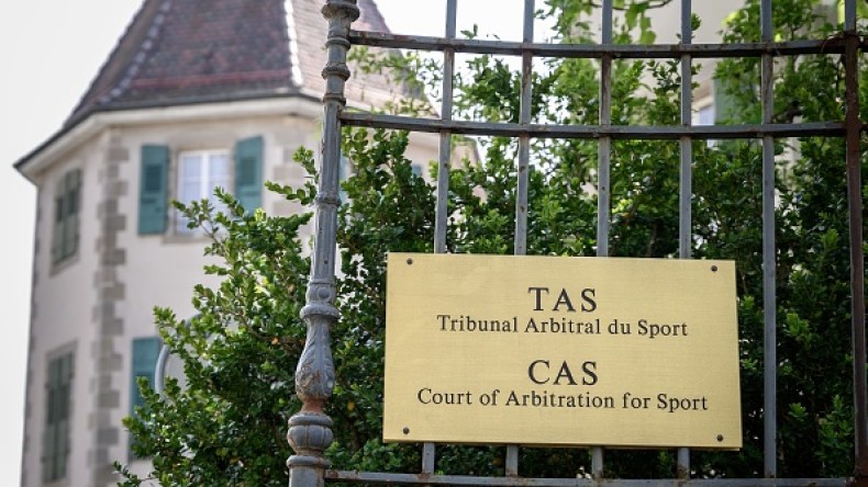 المحكمة الرياضية الدولية تلغي عقوبة عيسى حياتو