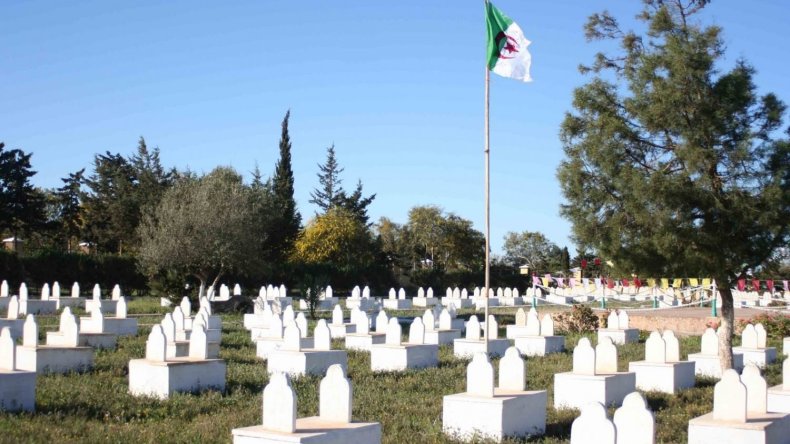 وزير المجاهدين: تغيير أسماء مقابر الشهداء إلى رياض الشهداء