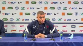 الجزائر أم الكاميرون؟.. مبابي يحسم خياره