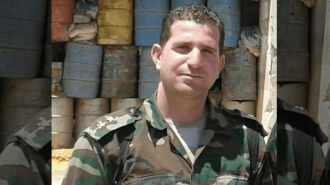 صورة لعسكري سوري في أوكرانيا تحدث جدلا