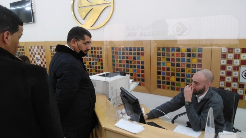 هذا ما وقف عليه وزير النقل بالوكالة التجارية للخطوط الجوية الجزائرية بساحة “أودان”