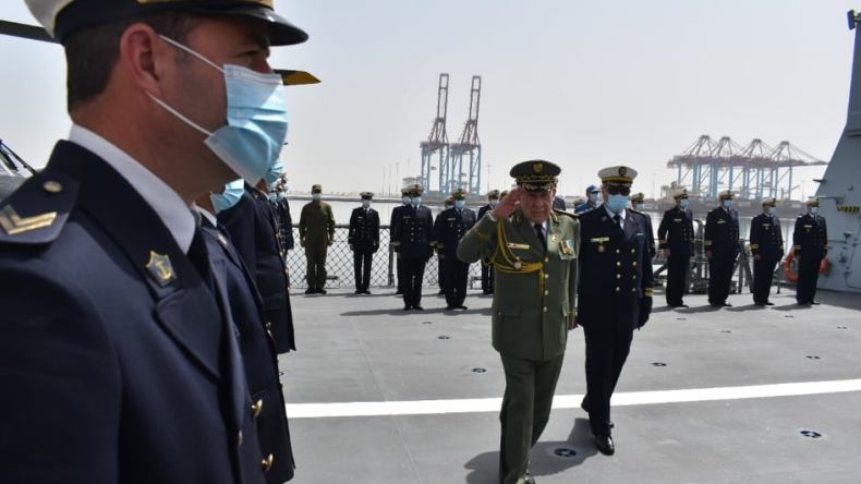 الفريق شنقريحة يشارك في مؤتمر قادة البحريات في الشرق الأوسط